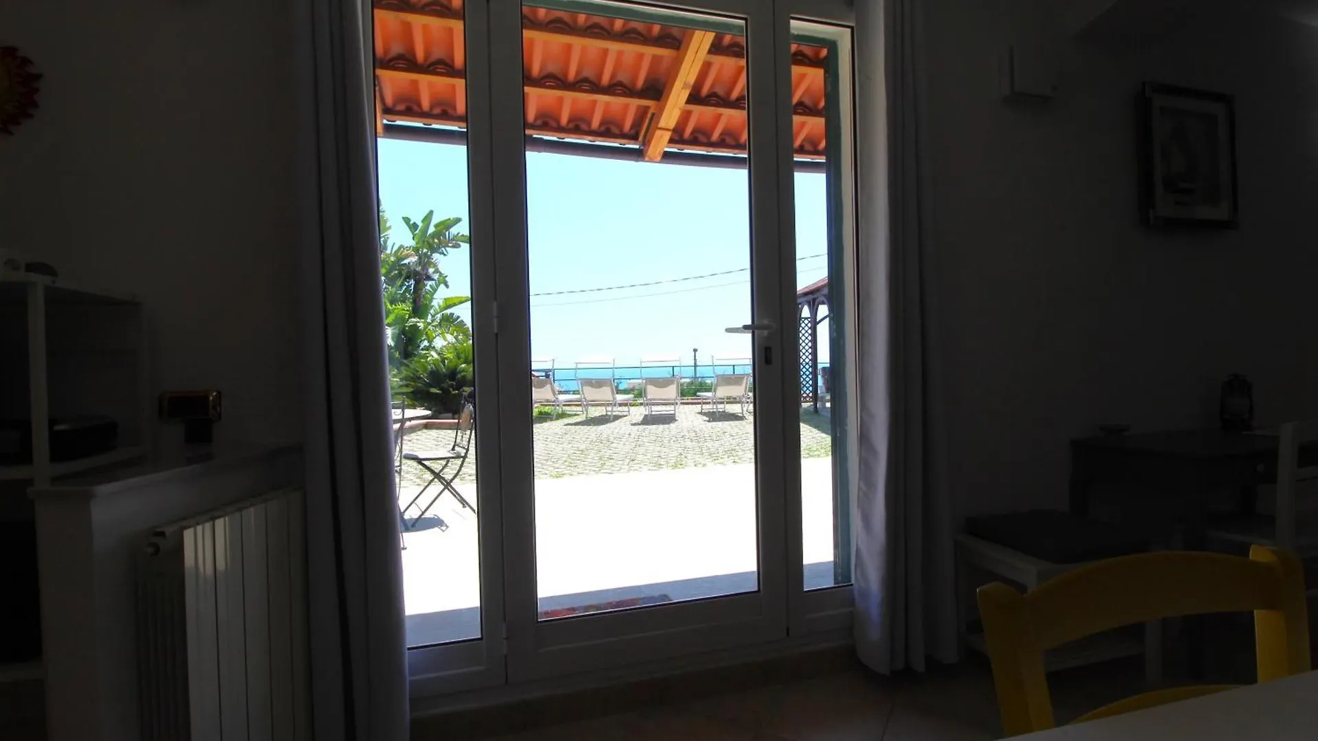 La Pace, Il Sole, Il Mare - Sanremo Casa Indipendente Vista Mare, Posto Auto Privato, Ampio Spazio Esterno Attrezzato, A Pochi Minuti Dalle Spiagge