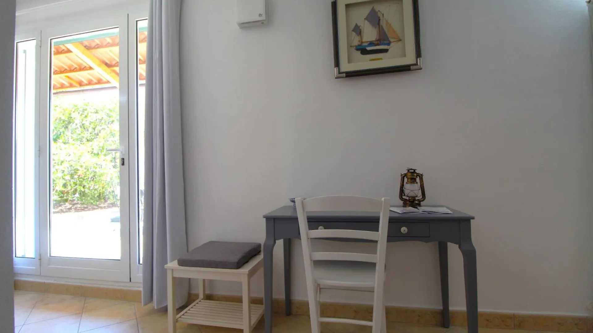 Holiday home La Pace, Il Sole, Il Mare - Sanremo Casa Indipendente Vista Mare, Posto Auto Privato, Ampio Spazio Esterno Attrezzato, A Pochi Minuti Dalle Spiagge
